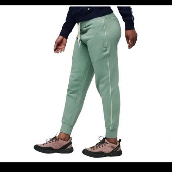 Cotopaxi Women's Sweatpant in Green Silver Leaf size Medium - Picture 3 of 12